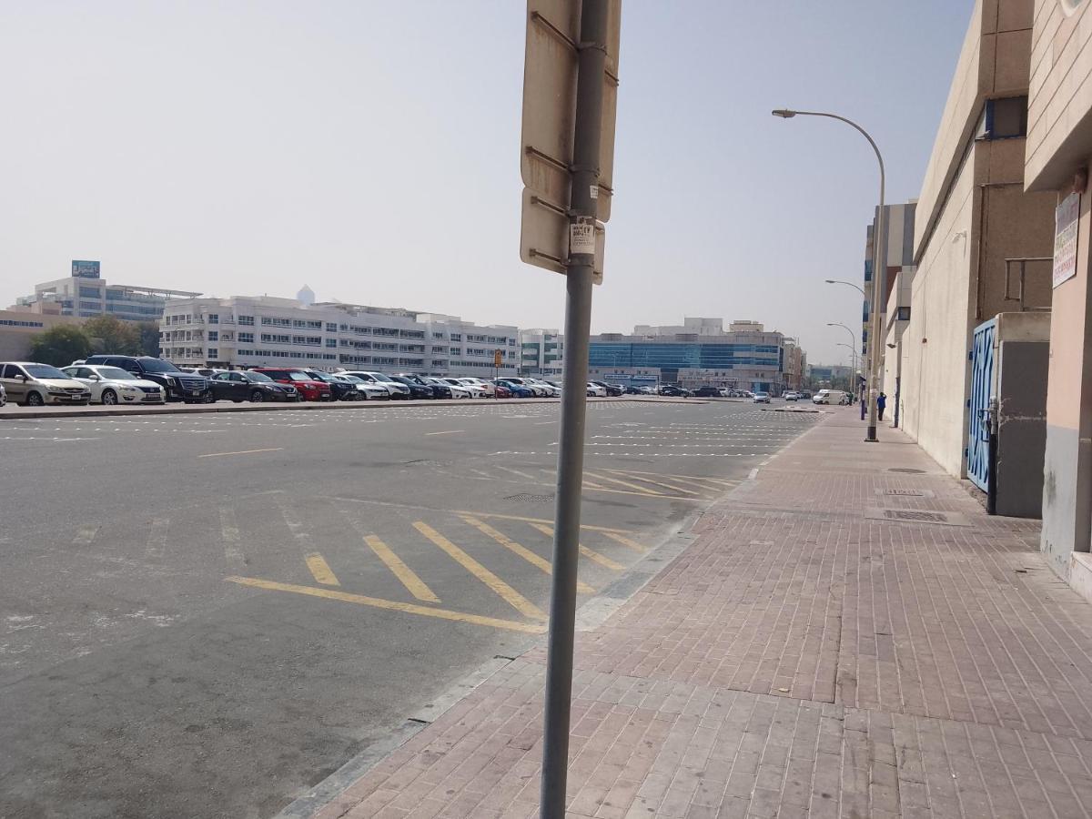 Abree Building New Hostel 迪拜 外观 照片