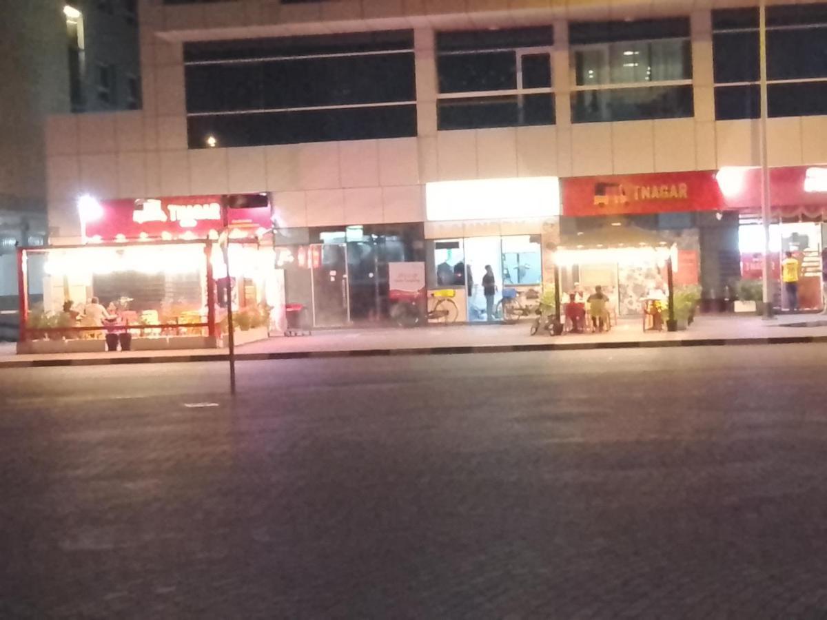 Abree Building New Hostel 迪拜 外观 照片