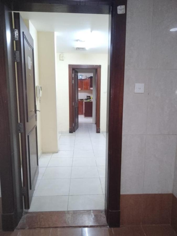 Abree Building New Hostel 迪拜 外观 照片